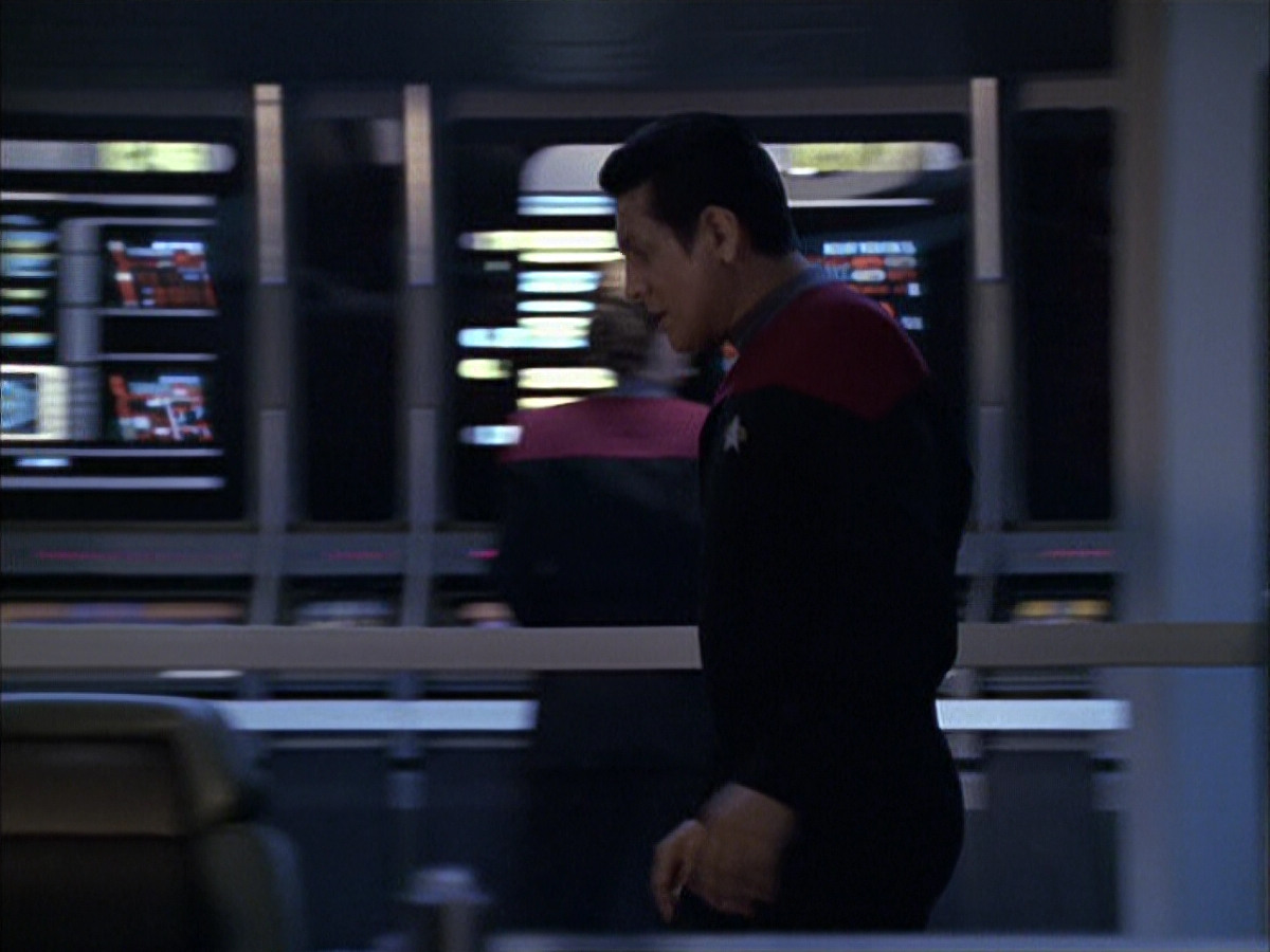 extant_StarTrek_VOY_6x15-Tsunkatse_03210.jpg