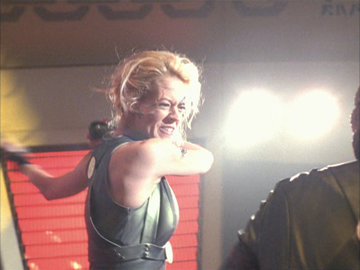 extant_StarTrek_VOY_6x15-Tsunkatse_03223.jpg