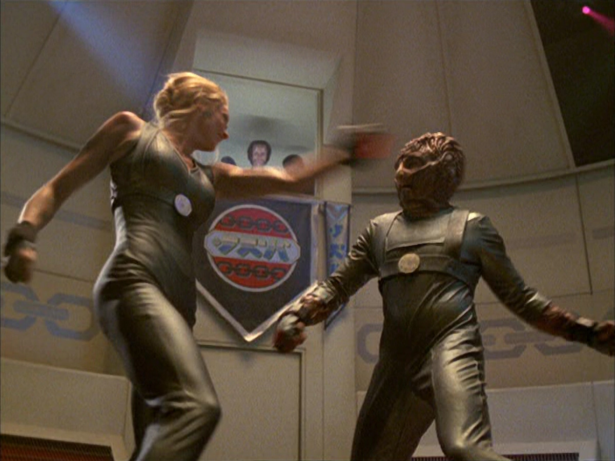 extant_StarTrek_VOY_6x15-Tsunkatse_03224.jpg