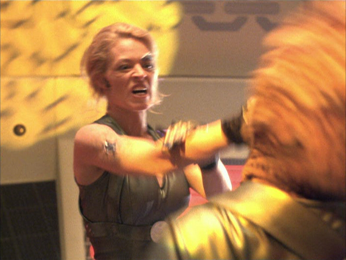 extant_StarTrek_VOY_6x15-Tsunkatse_03231.jpg