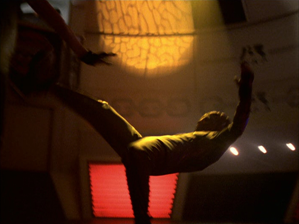 extant_StarTrek_VOY_6x15-Tsunkatse_03237.jpg