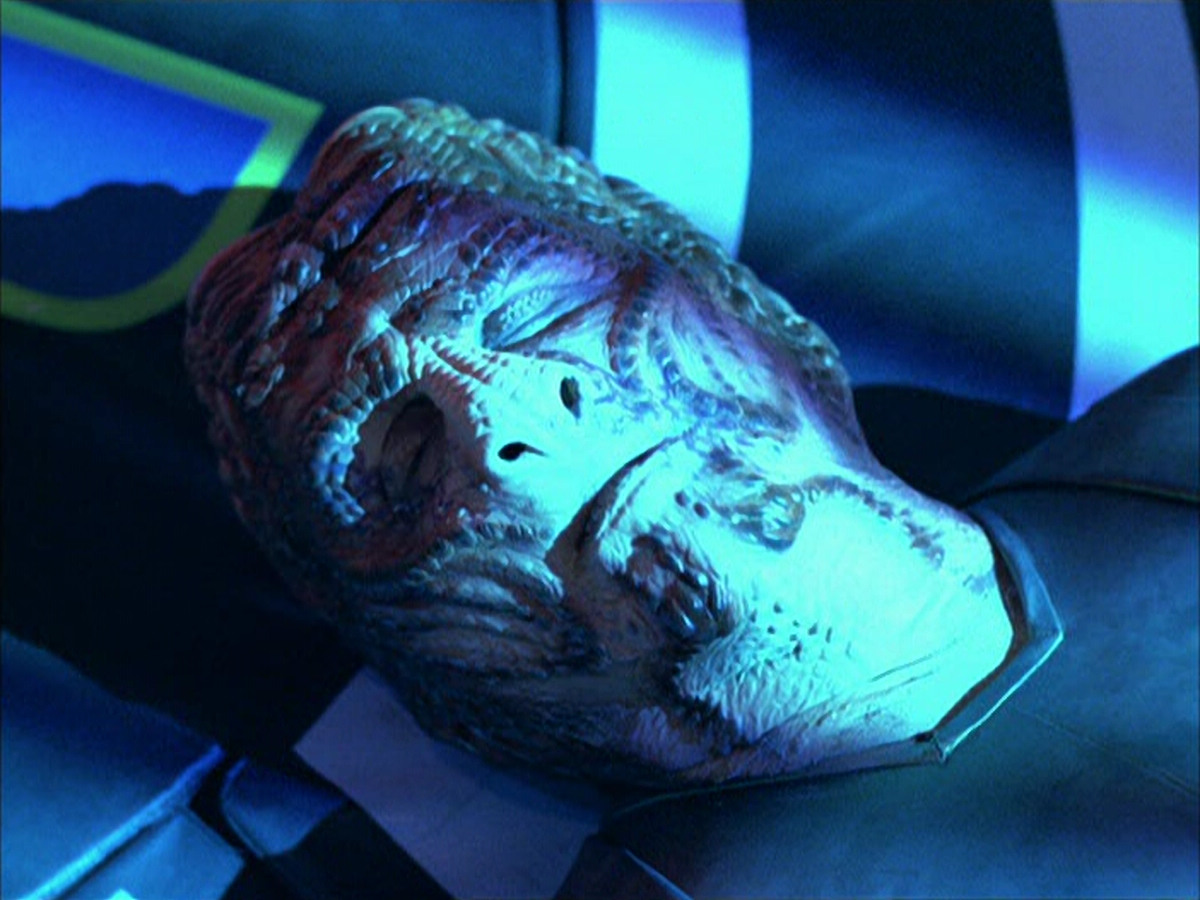 extant_StarTrek_VOY_6x15-Tsunkatse_03254.jpg