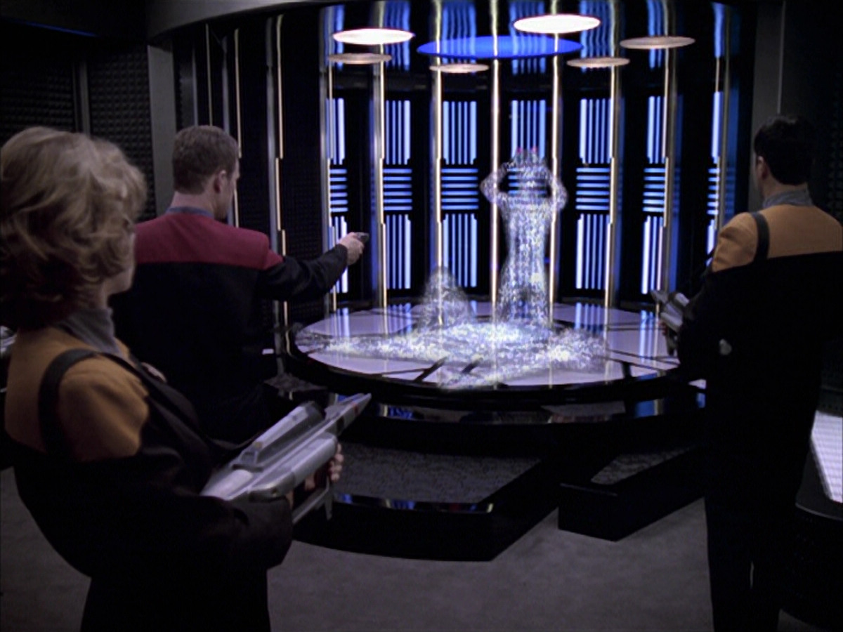 extant_StarTrek_VOY_6x15-Tsunkatse_03273.jpg