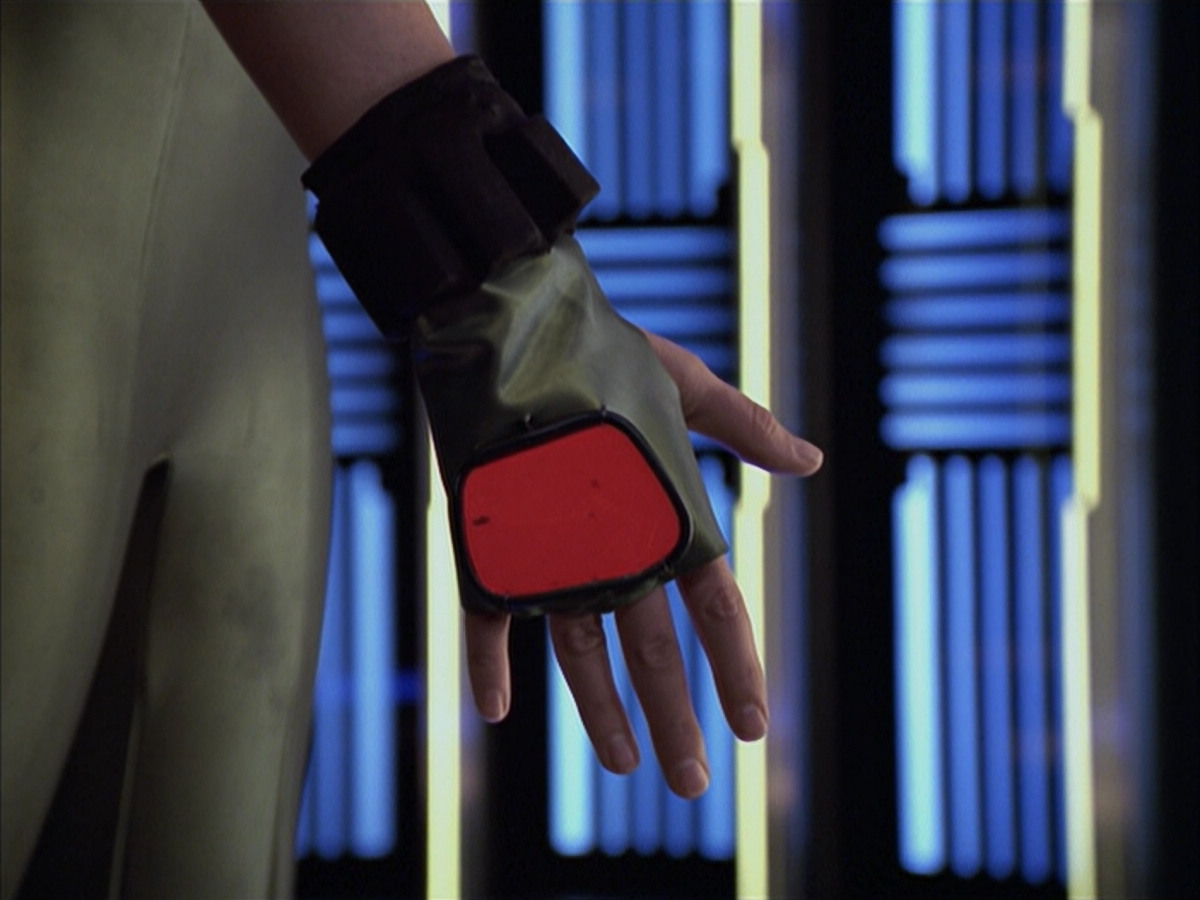 extant_StarTrek_VOY_6x15-Tsunkatse_03302.jpg