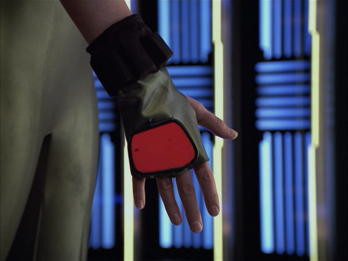 extant_StarTrek_VOY_6x15-Tsunkatse_03303.jpg