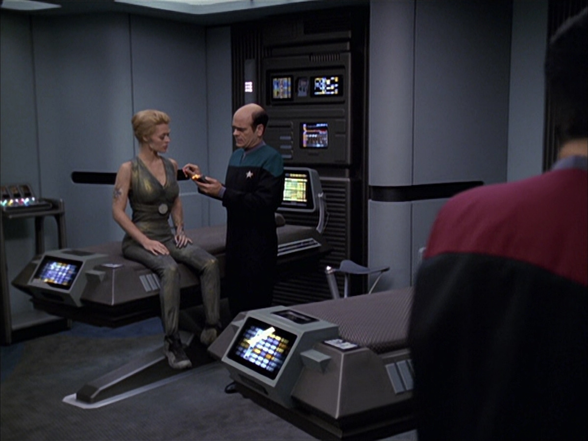 extant_StarTrek_VOY_6x15-Tsunkatse_03333.jpg