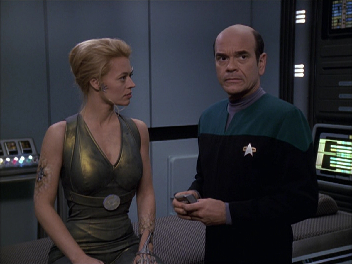 extant_StarTrek_VOY_6x15-Tsunkatse_03349.jpg