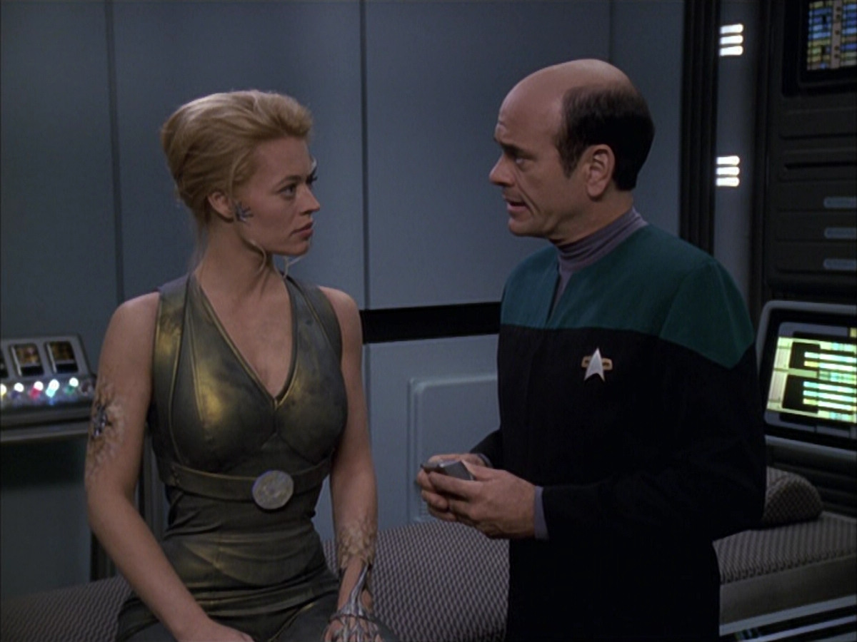 extant_StarTrek_VOY_6x15-Tsunkatse_03356.jpg