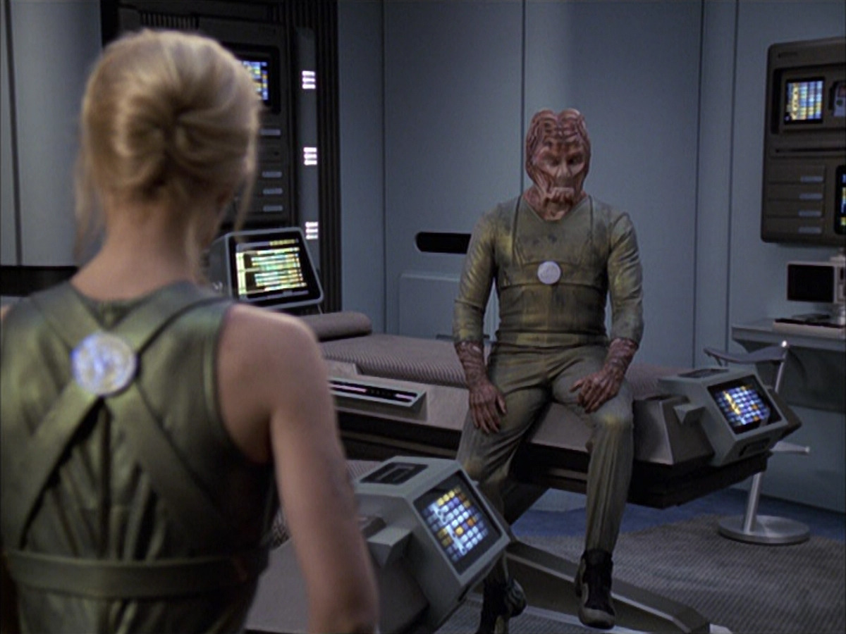 extant_StarTrek_VOY_6x15-Tsunkatse_03372.jpg