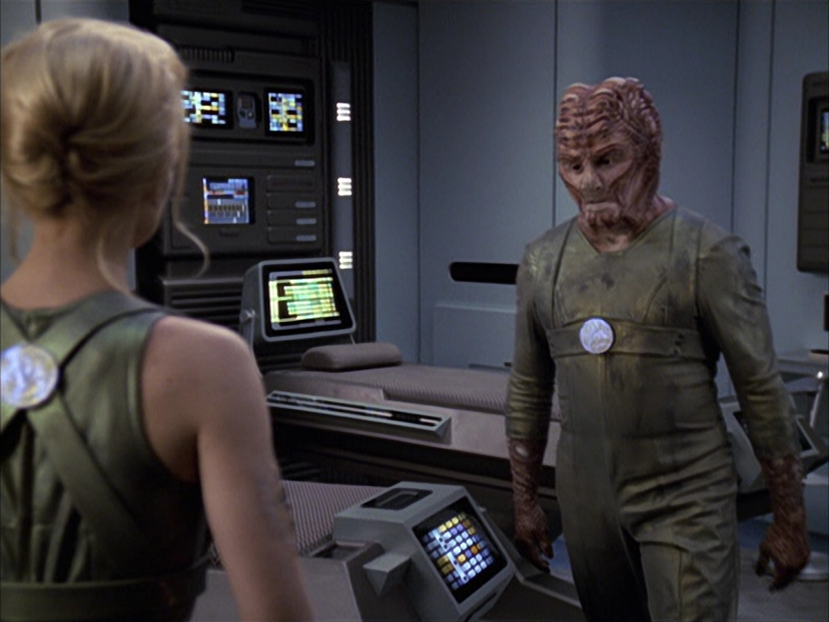 extant_StarTrek_VOY_6x15-Tsunkatse_03381.jpg