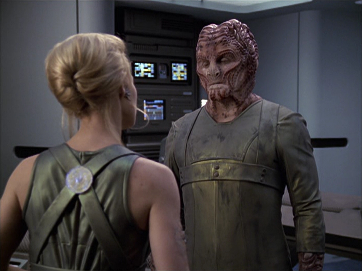 extant_StarTrek_VOY_6x15-Tsunkatse_03404.jpg
