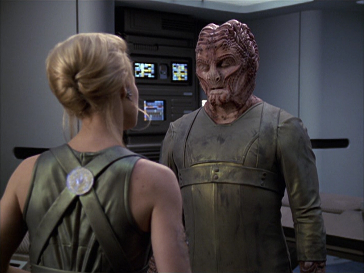 extant_StarTrek_VOY_6x15-Tsunkatse_03406.jpg