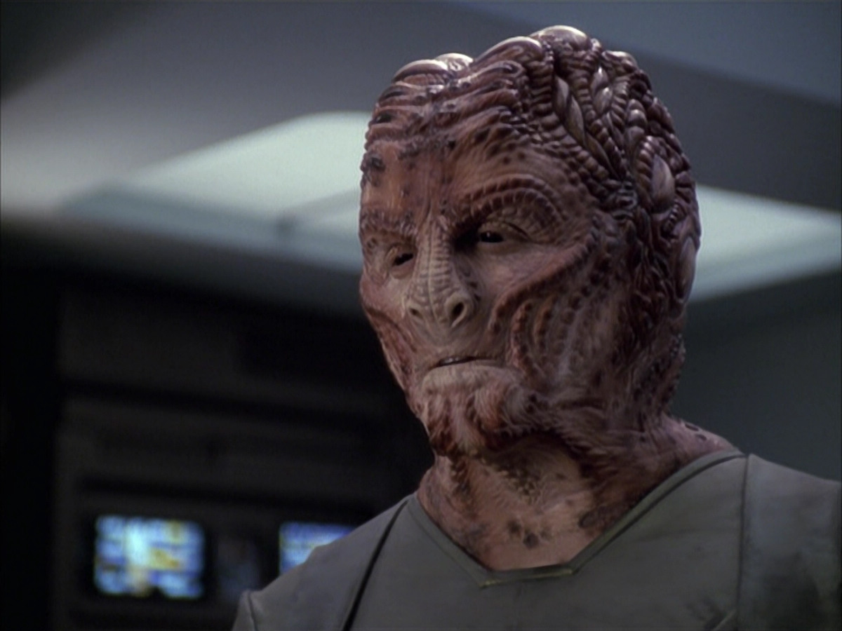 extant_StarTrek_VOY_6x15-Tsunkatse_03419.jpg