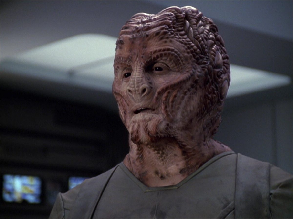 extant_StarTrek_VOY_6x15-Tsunkatse_03448.jpg