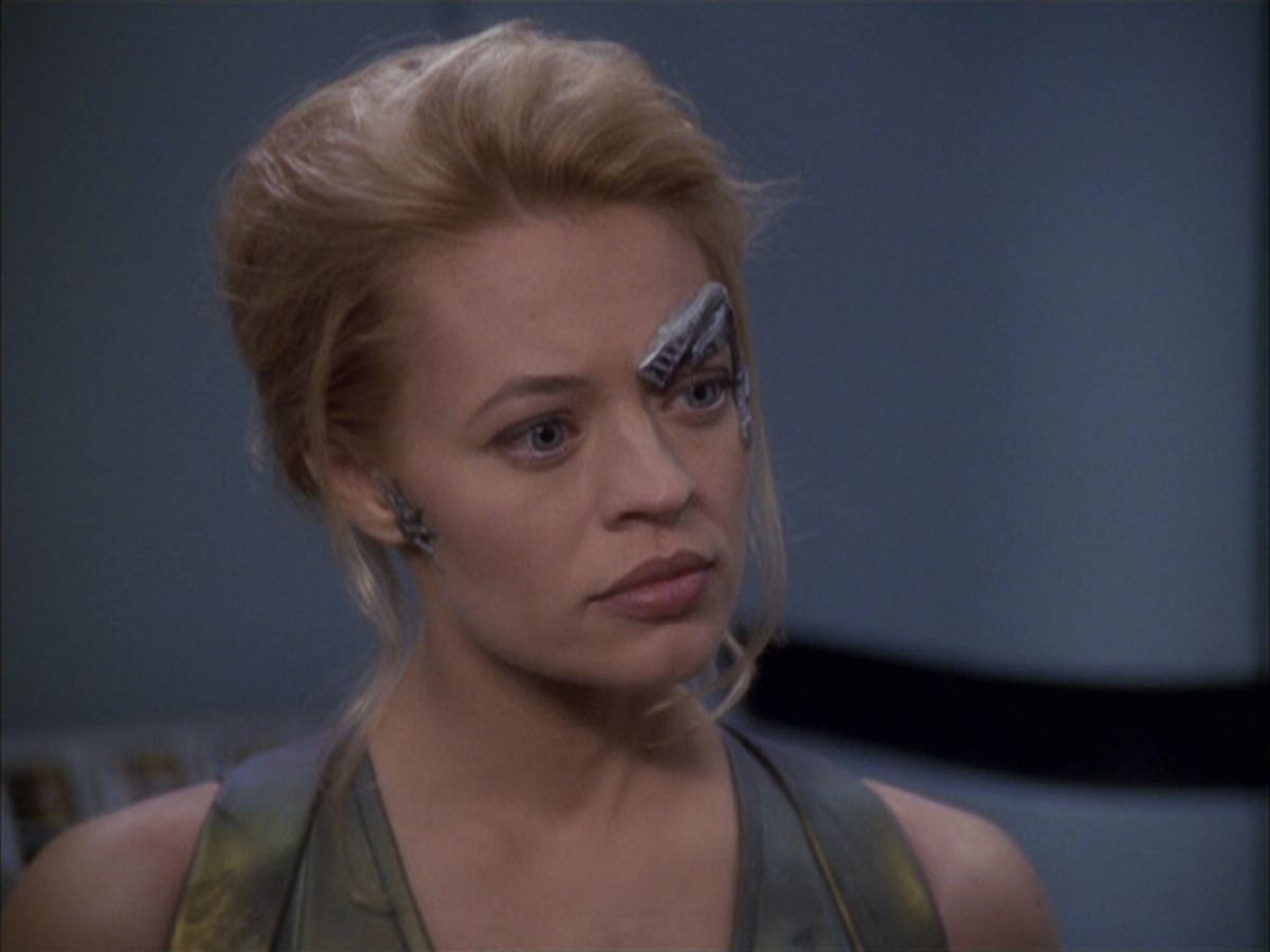 extant_StarTrek_VOY_6x15-Tsunkatse_03451.jpg