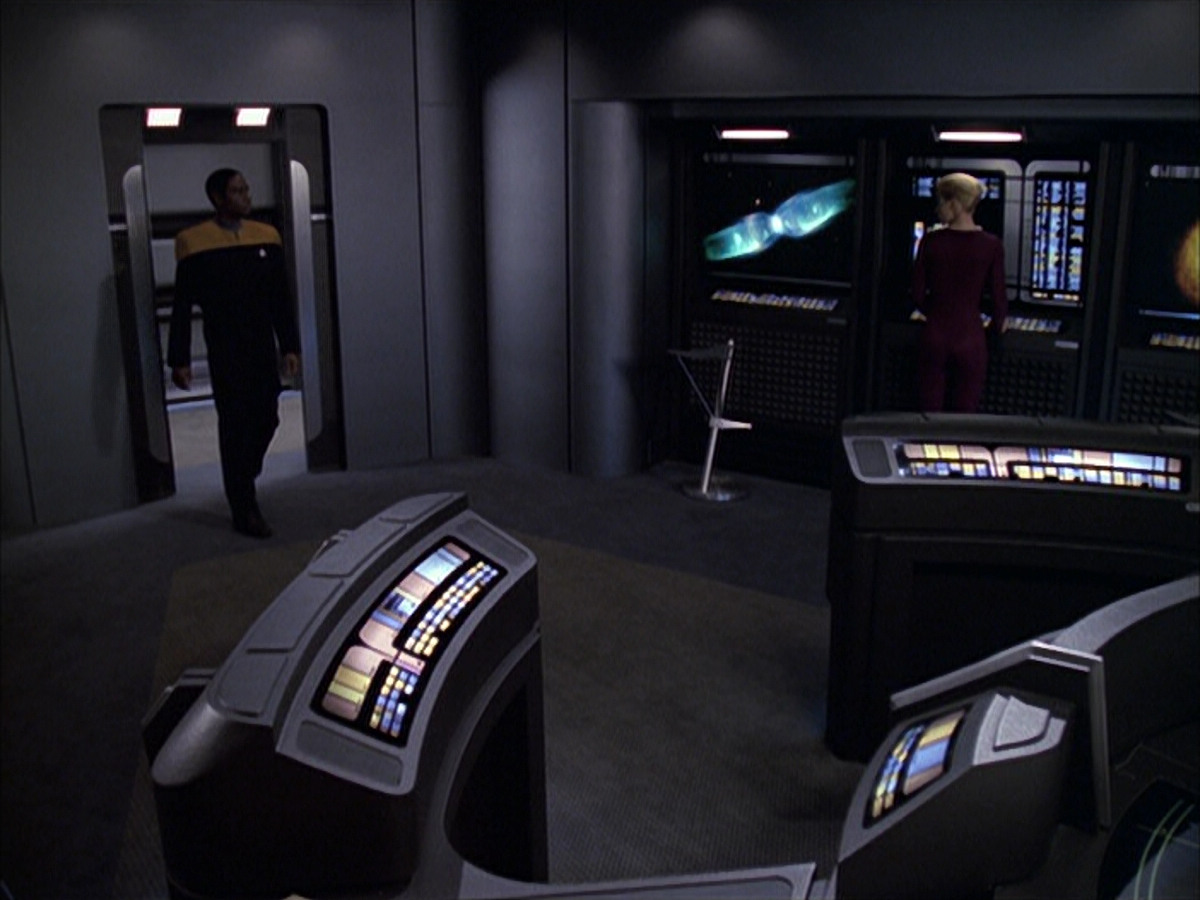 extant_StarTrek_VOY_6x15-Tsunkatse_03465.jpg
