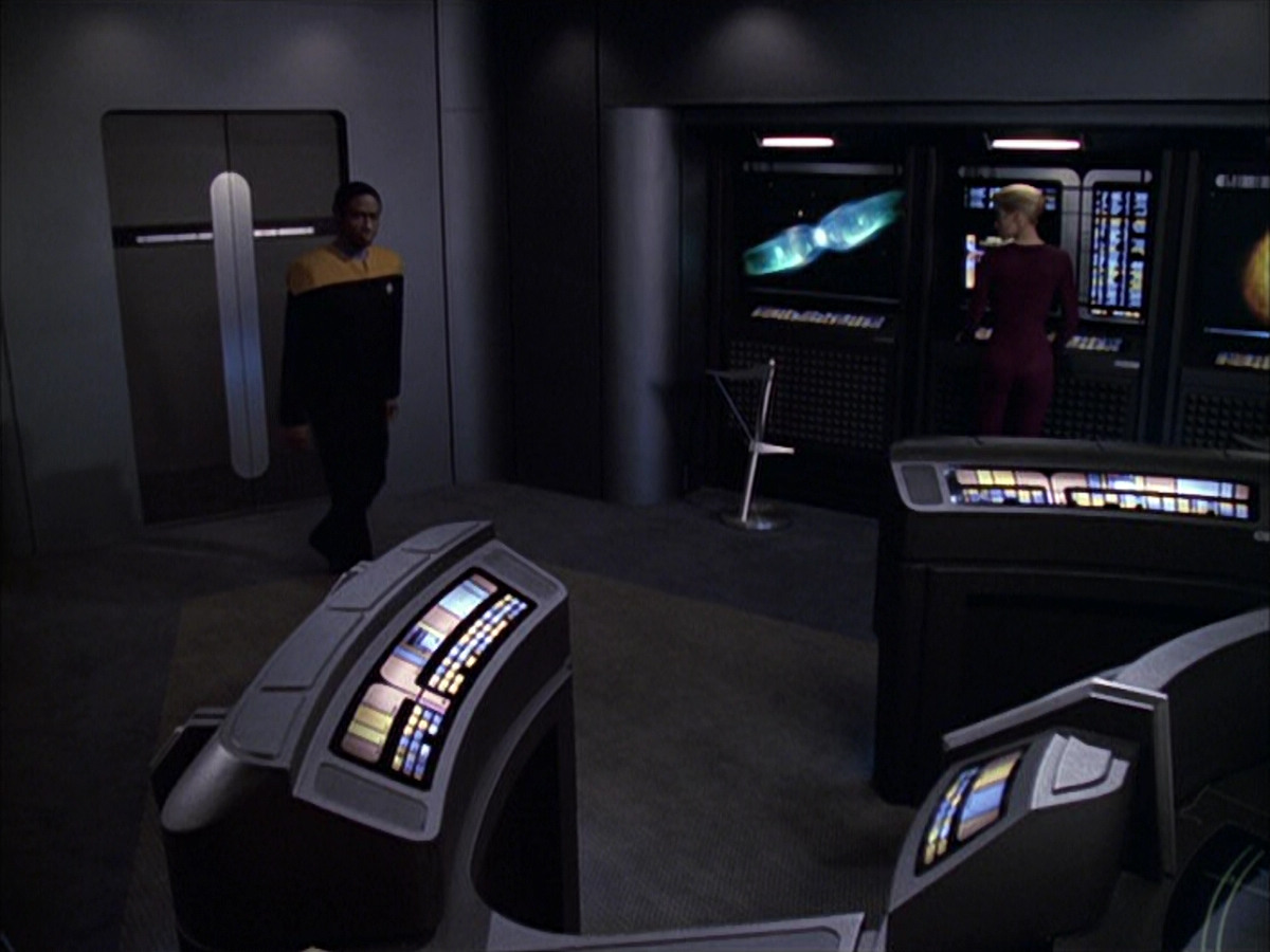 extant_StarTrek_VOY_6x15-Tsunkatse_03473.jpg