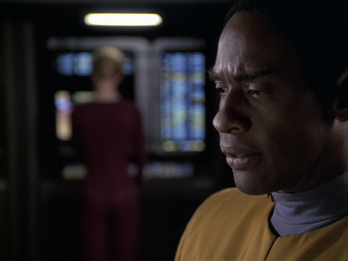 extant_StarTrek_VOY_6x15-Tsunkatse_03486.jpg
