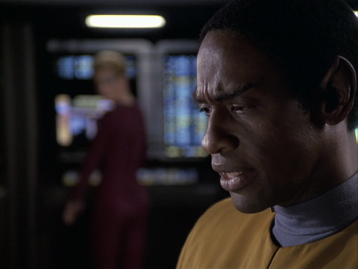 extant_StarTrek_VOY_6x15-Tsunkatse_03494.jpg