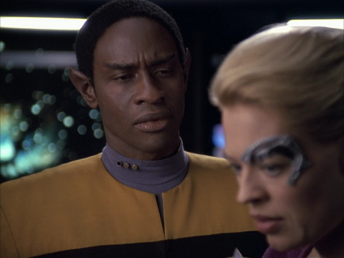 extant_StarTrek_VOY_6x15-Tsunkatse_03601.jpg
