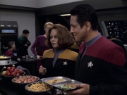 extant_StarTrek_VOY_6x15-Tsunkatse_00530.jpg
