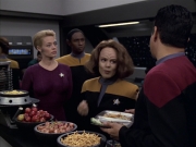 extant_StarTrek_VOY_6x15-Tsunkatse_00539.jpg