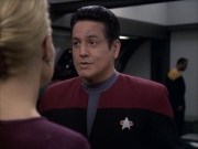 extant_StarTrek_VOY_6x15-Tsunkatse_00573.jpg