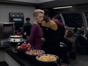 extant_StarTrek_VOY_6x15-Tsunkatse_00580.jpg