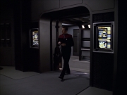 extant_StarTrek_VOY_6x15-Tsunkatse_00592.jpg