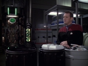 extant_StarTrek_VOY_6x15-Tsunkatse_00675.jpg
