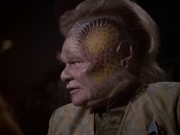extant_StarTrek_VOY_6x15-Tsunkatse_01465.jpg