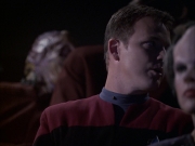 extant_StarTrek_VOY_6x15-Tsunkatse_01484.jpg