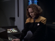 extant_StarTrek_VOY_6x15-Tsunkatse_01710.jpg