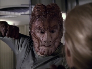 extant_StarTrek_VOY_6x15-Tsunkatse_02326.jpg