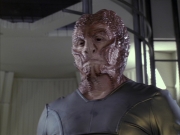 extant_StarTrek_VOY_6x15-Tsunkatse_02565.jpg