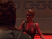 extant_StarTrek_VOY_6x15-Tsunkatse_02810.jpg