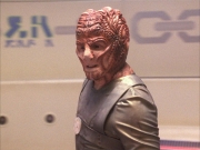 extant_StarTrek_VOY_6x15-Tsunkatse_02825.jpg
