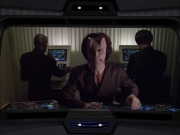 extant_StarTrek_VOY_6x15-Tsunkatse_02913.jpg