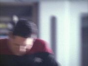 extant_StarTrek_VOY_6x15-Tsunkatse_03027.jpg