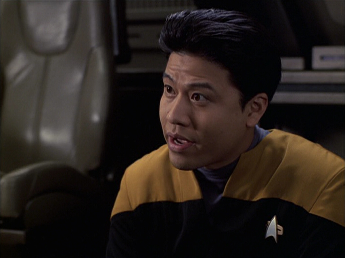 extant_StarTrek_VOY_6x16-Collective_00030.jpg