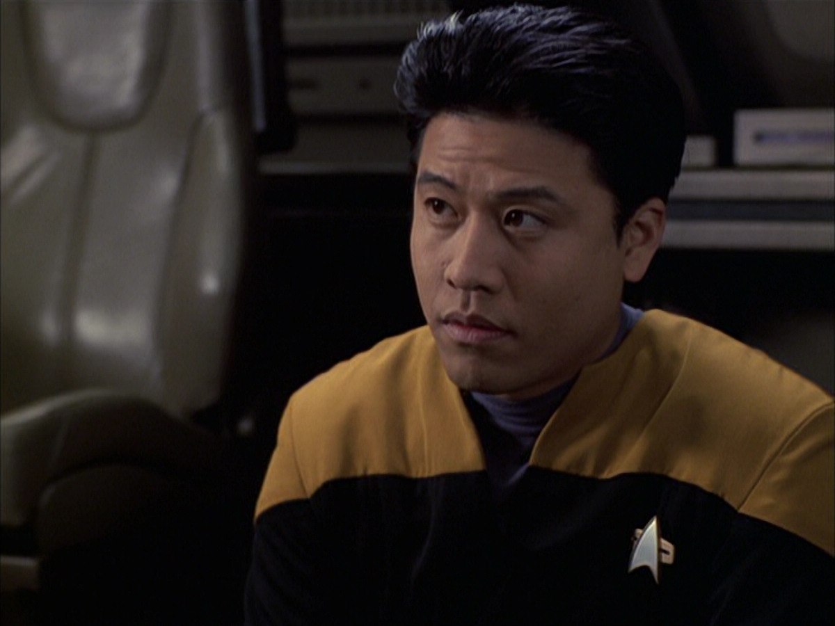 extant_StarTrek_VOY_6x16-Collective_00057.jpg