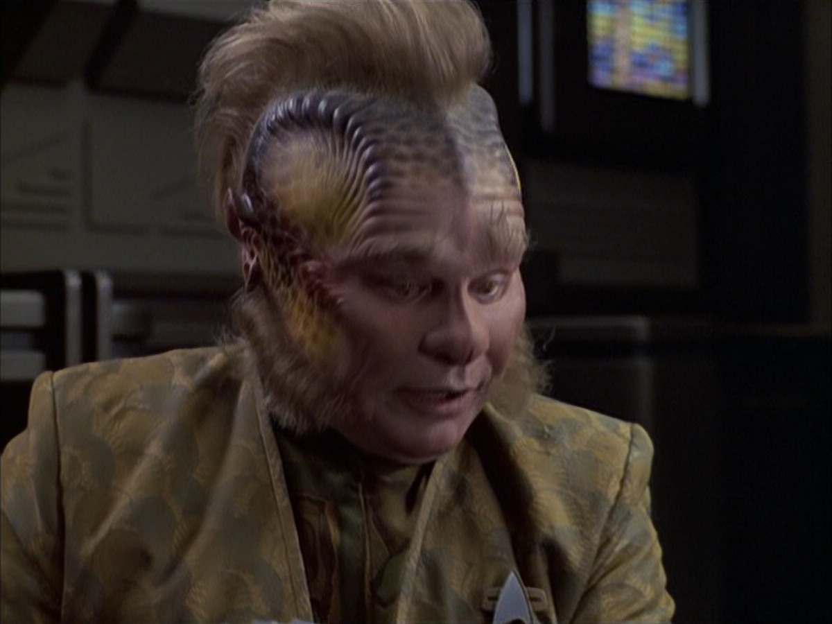 extant_StarTrek_VOY_6x16-Collective_00063.jpg