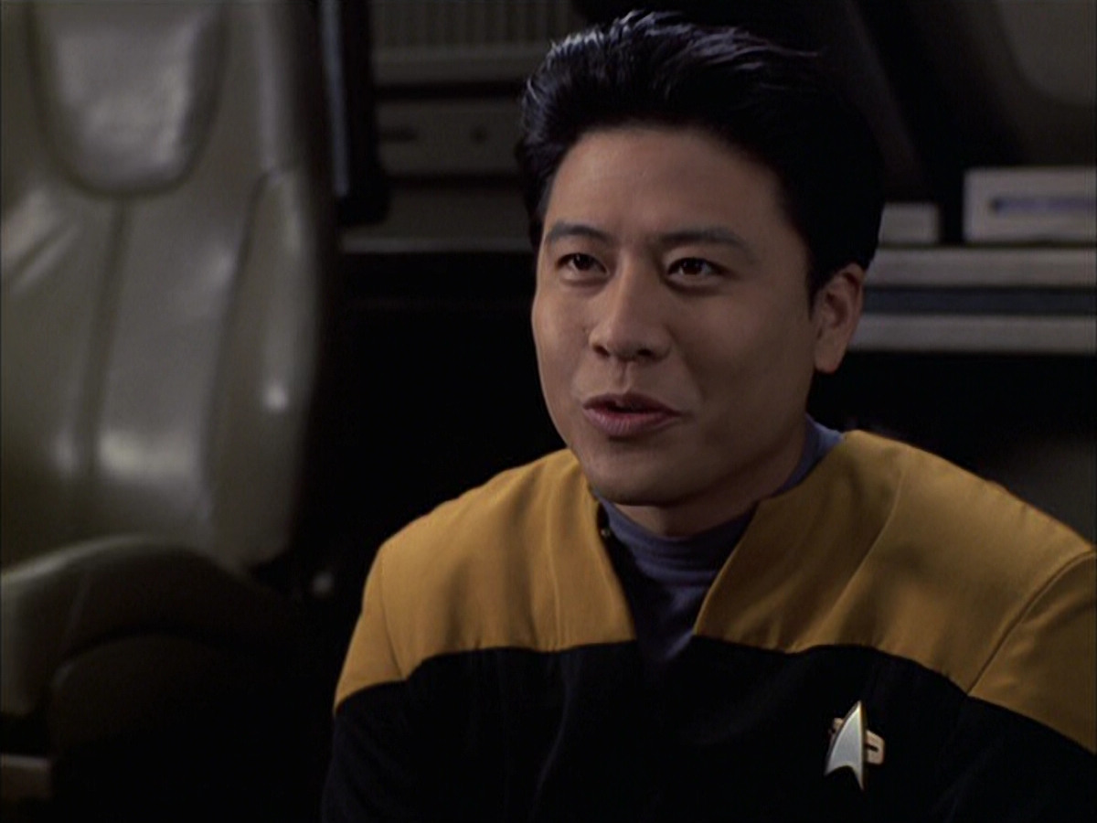 extant_StarTrek_VOY_6x16-Collective_00069.jpg