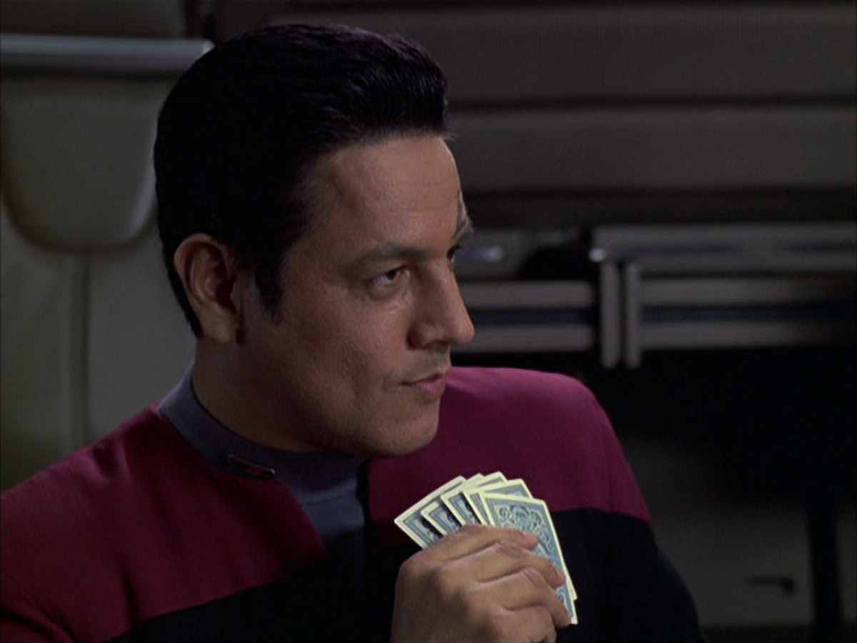 extant_StarTrek_VOY_6x16-Collective_00087.jpg