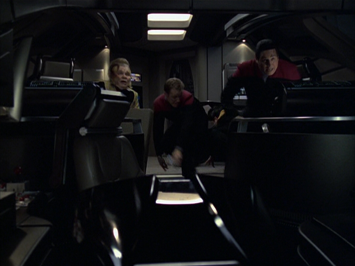 extant_StarTrek_VOY_6x16-Collective_00127.jpg