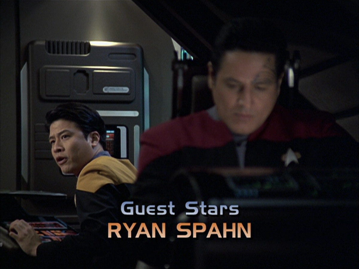 extant_StarTrek_VOY_6x16-Collective_00303.jpg