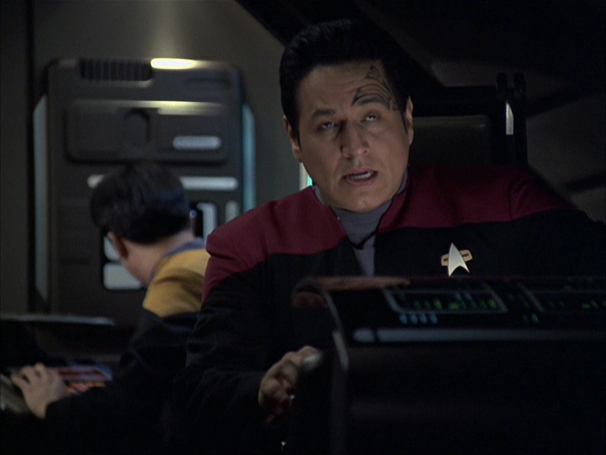 extant_StarTrek_VOY_6x16-Collective_00308.jpg
