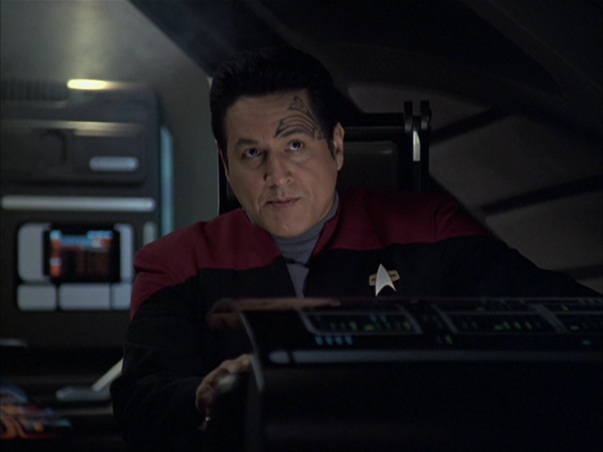 extant_StarTrek_VOY_6x16-Collective_00346.jpg