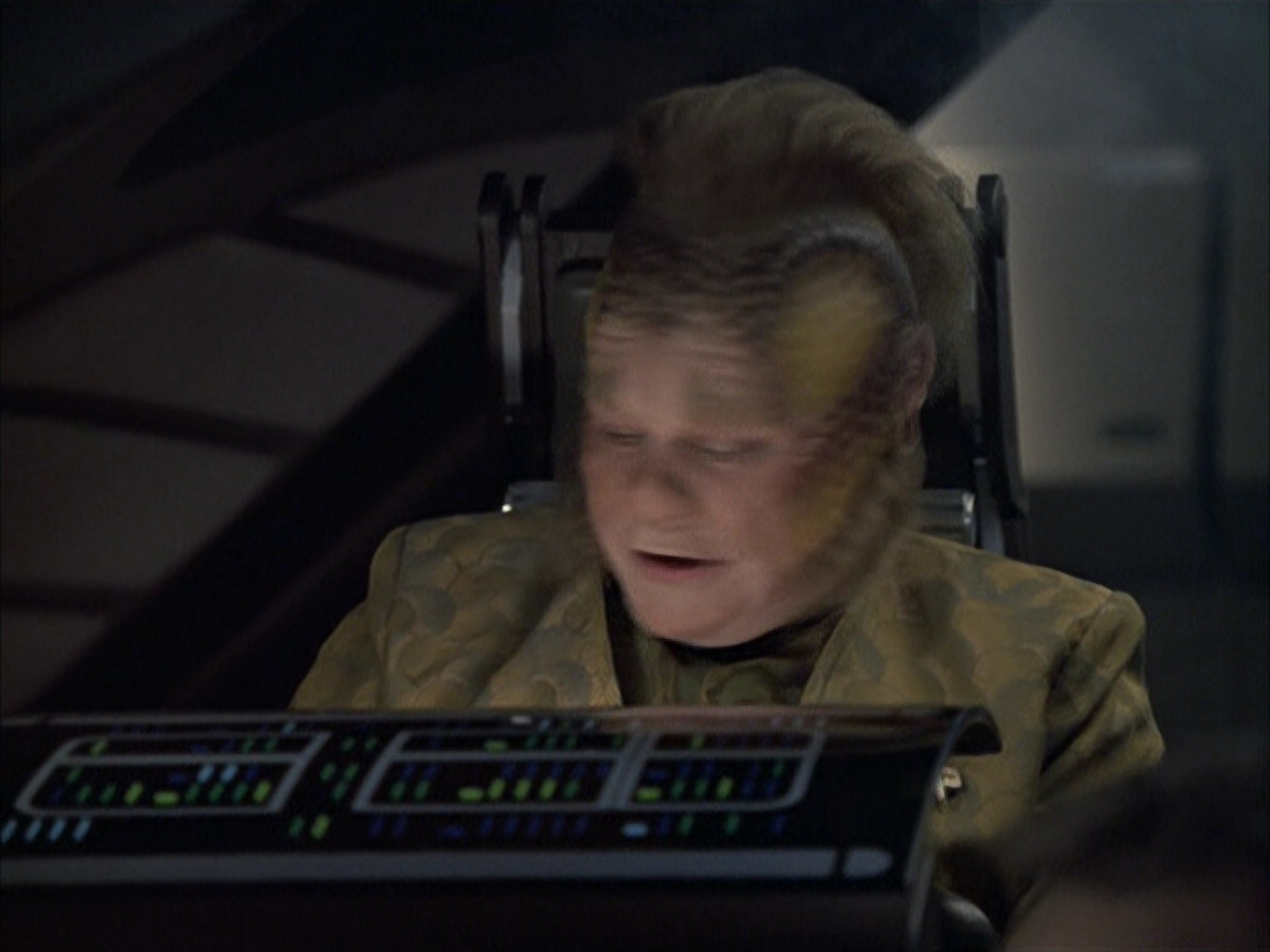 extant_StarTrek_VOY_6x16-Collective_00351.jpg