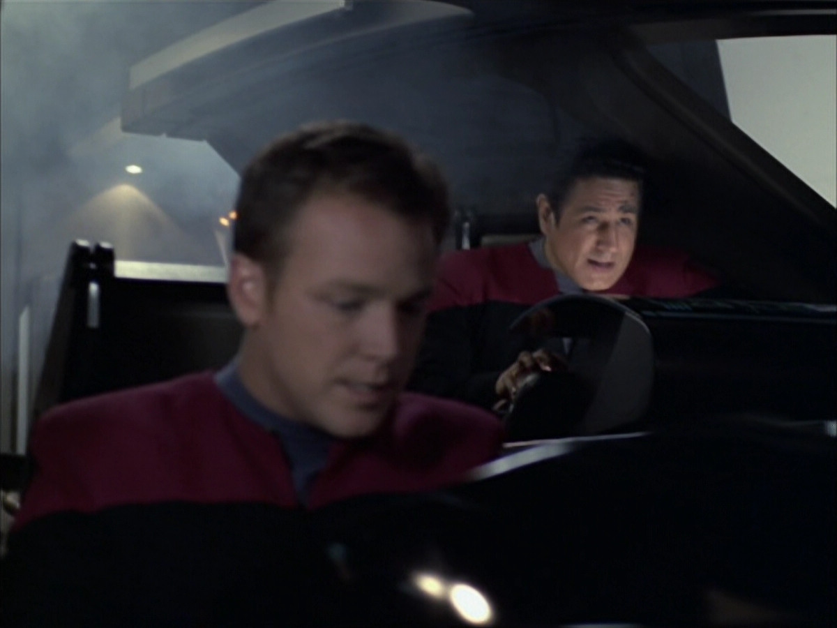 extant_StarTrek_VOY_6x16-Collective_00371.jpg